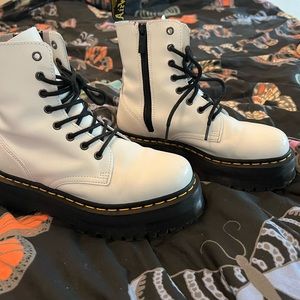 Platform Dr Martens Size 7